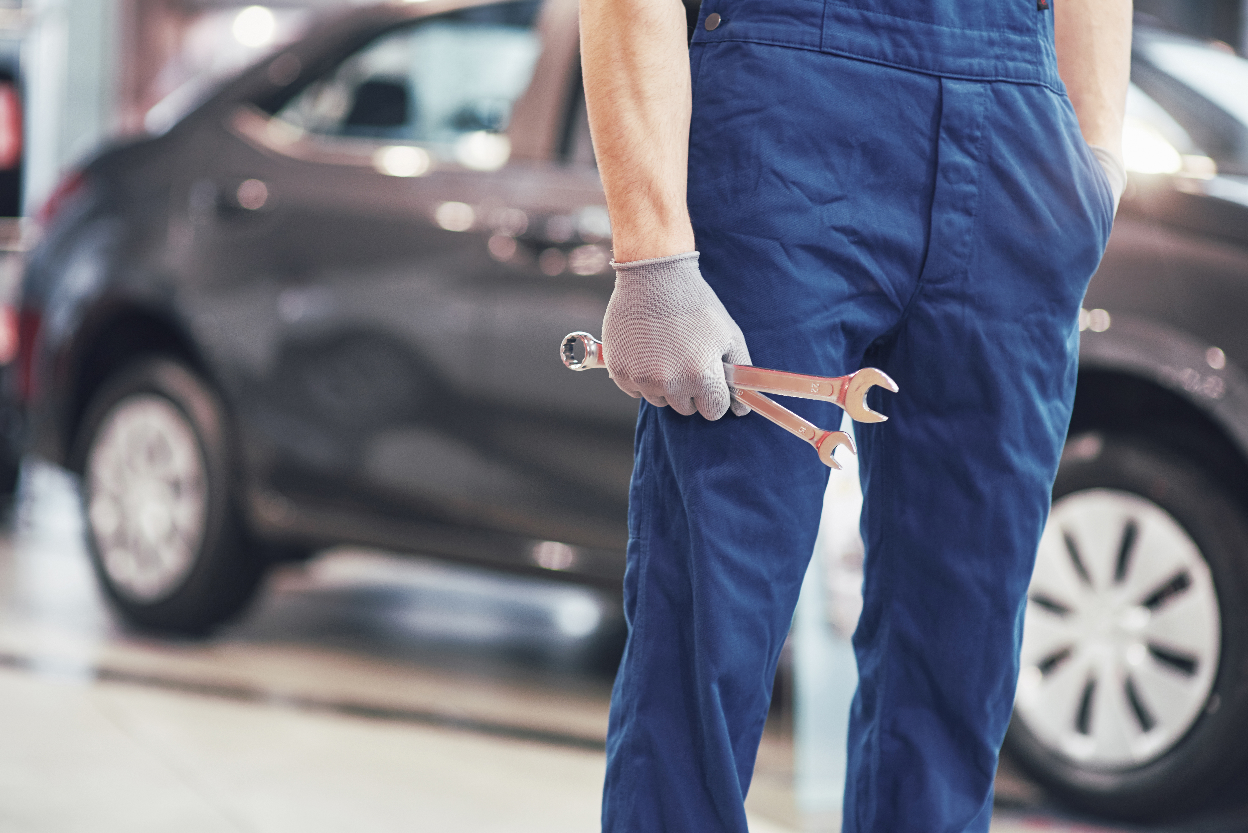Illustration Garanties 2025 : Stellantis explose les compteurs, Renault fait exactement l'inverse